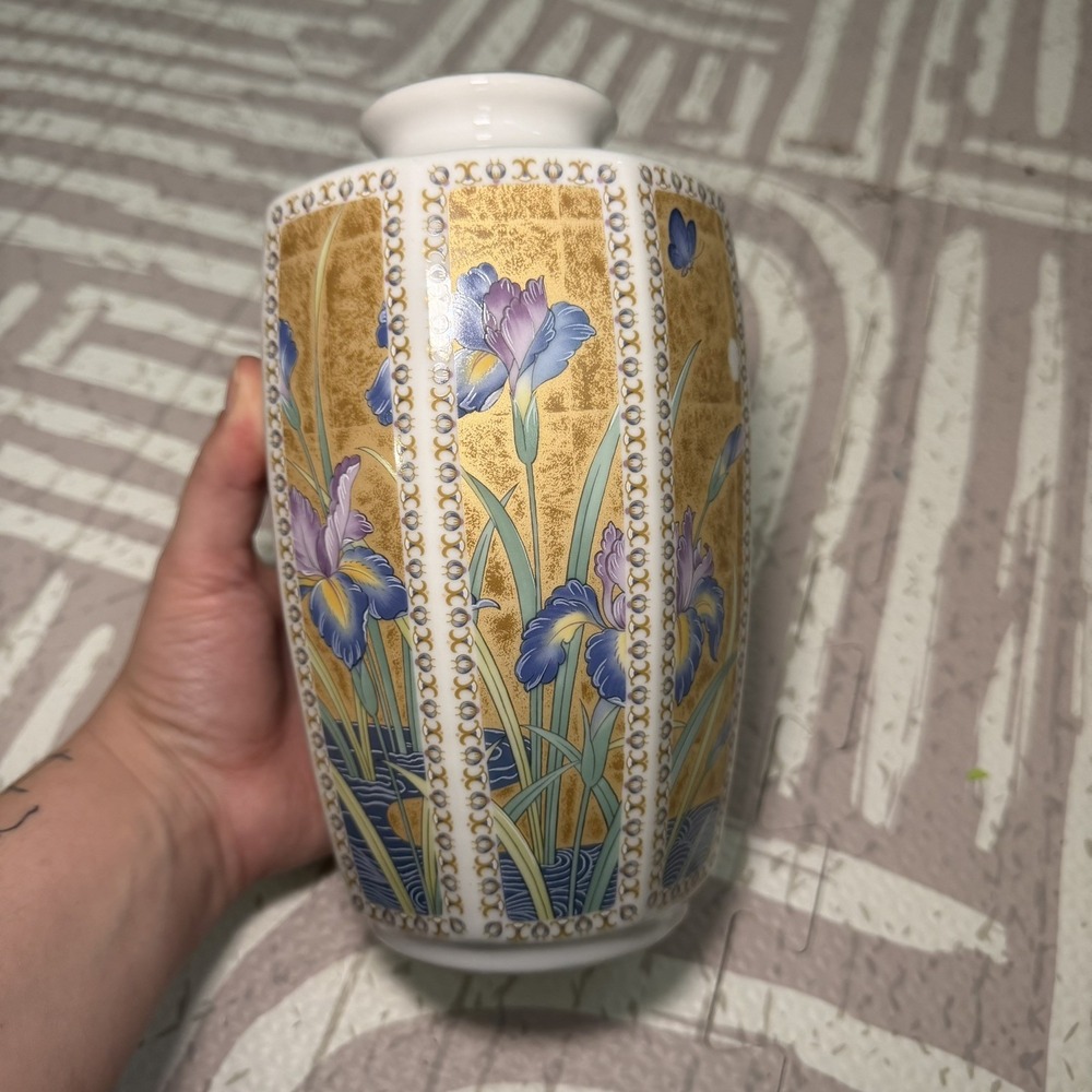 Golden Mist Fine Porcelain Vase Irises Blue & Gold 7.5” Tall Made In Japan